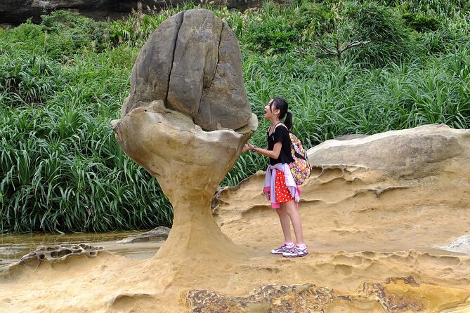 1 day North Coast Yehliu Jiufen and Shifen Private Tour - Cost, extras, and who gets the best value