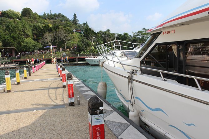 1-day Tour to Sun Moon Lake from Taipei by High Speed Rail - The gondola view from above