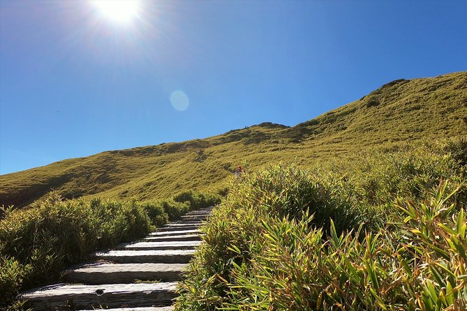 2-Day Private Tour to Sun Moon Lake and Mount Hehuan - Sun Moon Lake from the water’s mountain rim