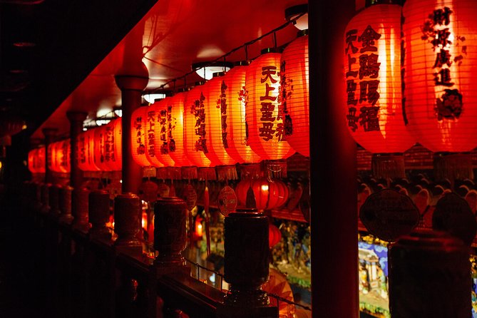A Magical Evening in Taipei: Private City Tour - Rainbow Bridge and the Riverside Walk