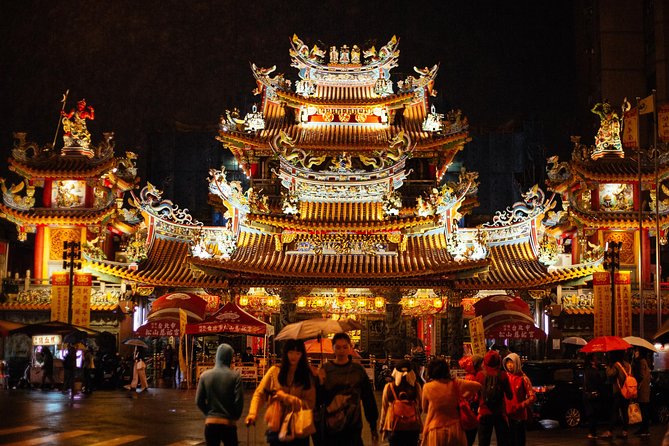 A Magical Evening in Taipei: Private City Tour - How the Private Format Changes the Experience
