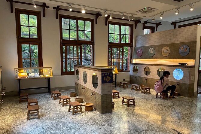 Beitou and Yangmingshan Day Tour from Taipei - Lengshuikeng ends with warm feet, not a full bath