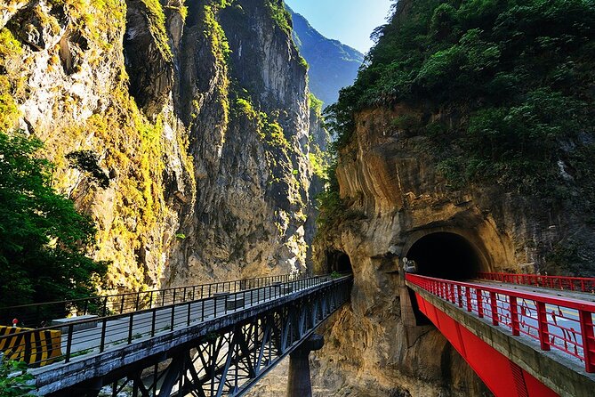 Best of Taiwan 9 Days Tour - Fo Guang Shan and a night in Kaohsiung