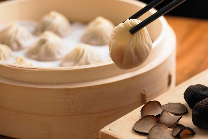 Dinner at Din Tai Fung with Luxury Chinese Massage Treatment - Why pair a Taipei massage with dumplings?