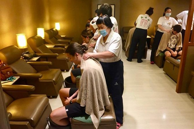 Dinner at Din Tai Fung with Luxury Chinese Massage Treatment - The food is famous, but expectations should stay realistic