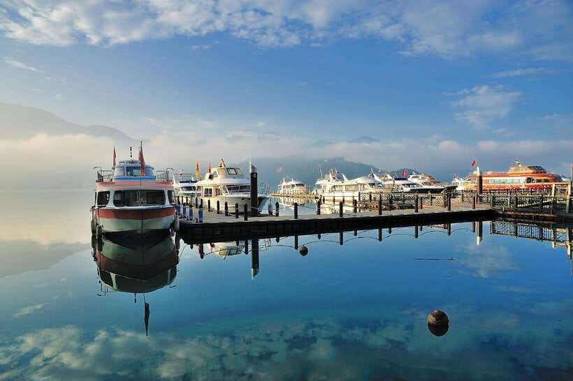 From Taipei: 1 Day Sun Moon Lake Private Tour - Wenwu Temple and its powerful setting