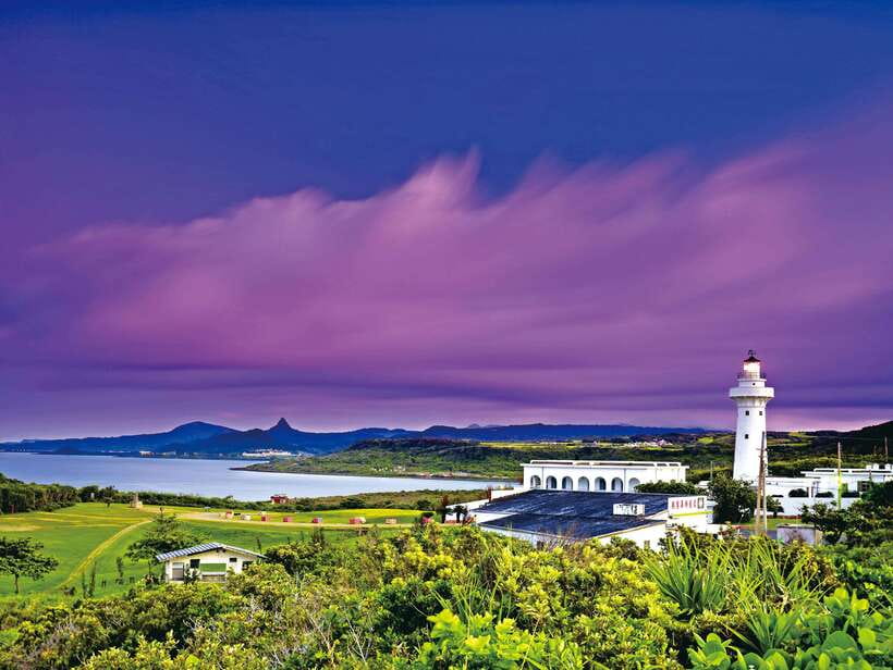 From Taipei: 5-Day Best of Round Taiwan Island Tour - Fo Guang Shan brings a quieter side of Taiwan