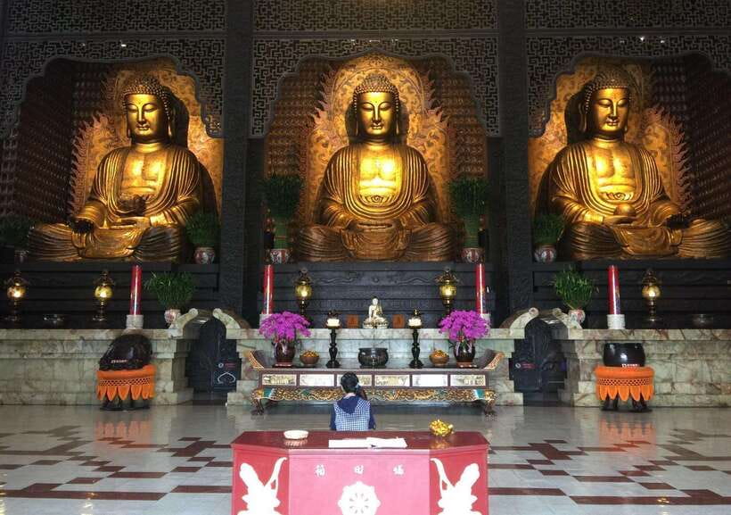 From Taipei: 5-Day Best of Round Taiwan Island Tour - Tainan explains Taiwan through one old fort and one old street