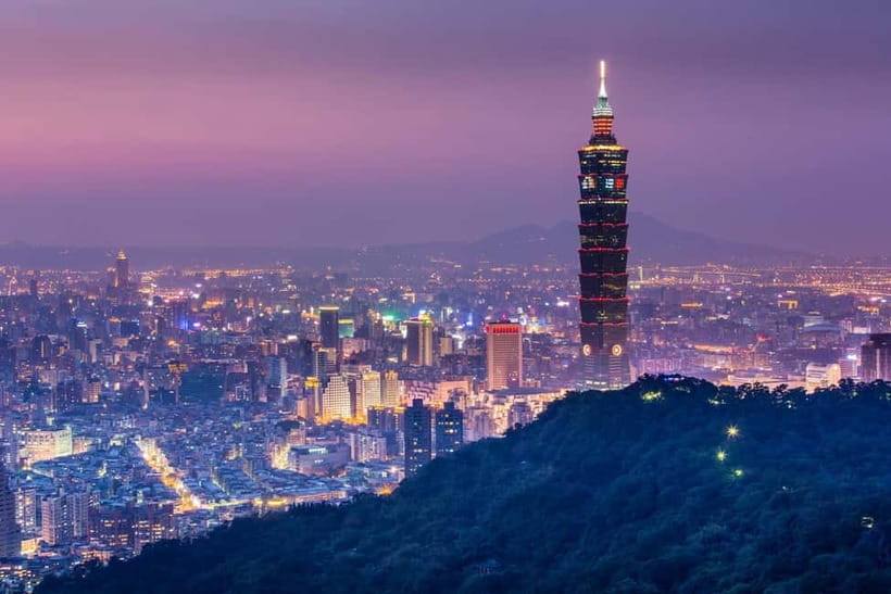 From Taipei: Best of Taiwan 9-Day Trip with Accommodation - Day 3: Dutch history in Tainan and Buddhist art in Kaohsiung