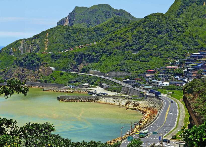 From Taipei: Jiufen & Shifen The Taiwan Charm Day Tour - Should you book it?