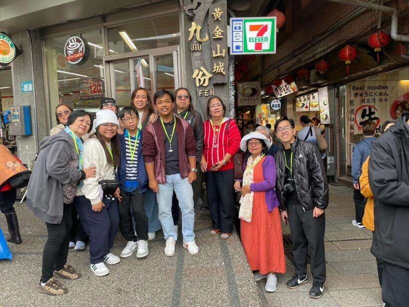 From Taipei: Shifen, Jiufen, and Yehliu Geopark Day Tour - At a glance