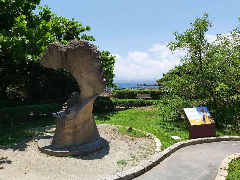 From Taipei: Yehliu, Jiufen, and Pingxi Day Tour - Shifen Waterfall: a short walk to the falls