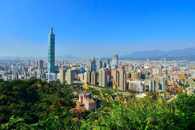 Full-Day Private Custom Keelung Shore Excursions - Longshan Temple: Taipei religion in everyday motion