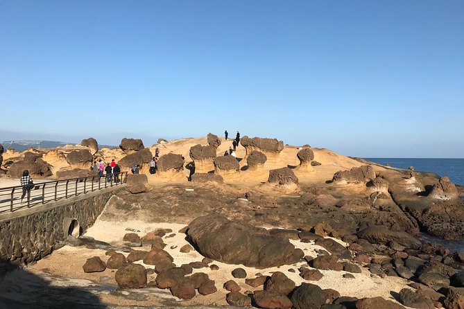 Full-Day Private Custom Keelung Shore Excursions - Optional routes for food, old streets, and city views