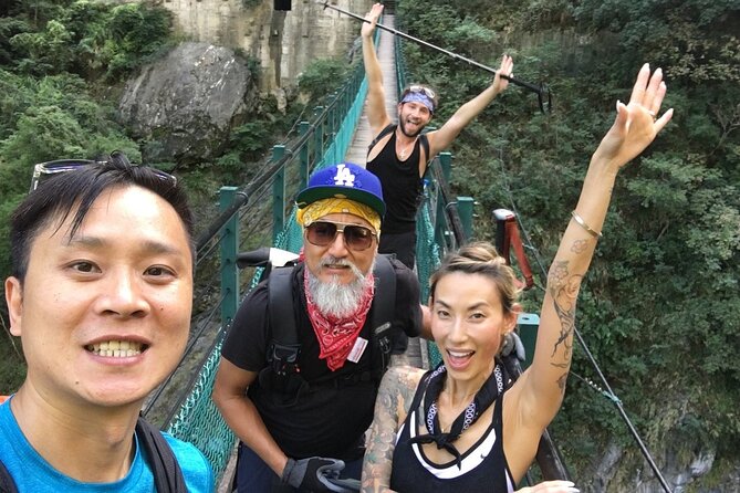 Full-Day Private Taroko National Park Tour from Hualien City - Qingshui Cliffs and the Pacific view