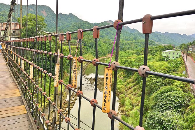 Full-Day Tour in Shifen, Jiufen & Yehliu of Taipei (Incl. ticket) - Yehliu Geopark and Taiwan’s unusual coast