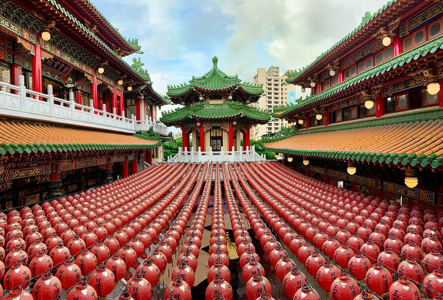 Kaohsiung Private Tour - Discover Local Hidden Gems - Liuhe Tourist Night Market and the final food lesson