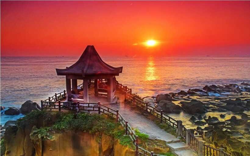 Keelung: Heping Island Geopark Entry Ticket - Trails, plants, animals, and the wider park