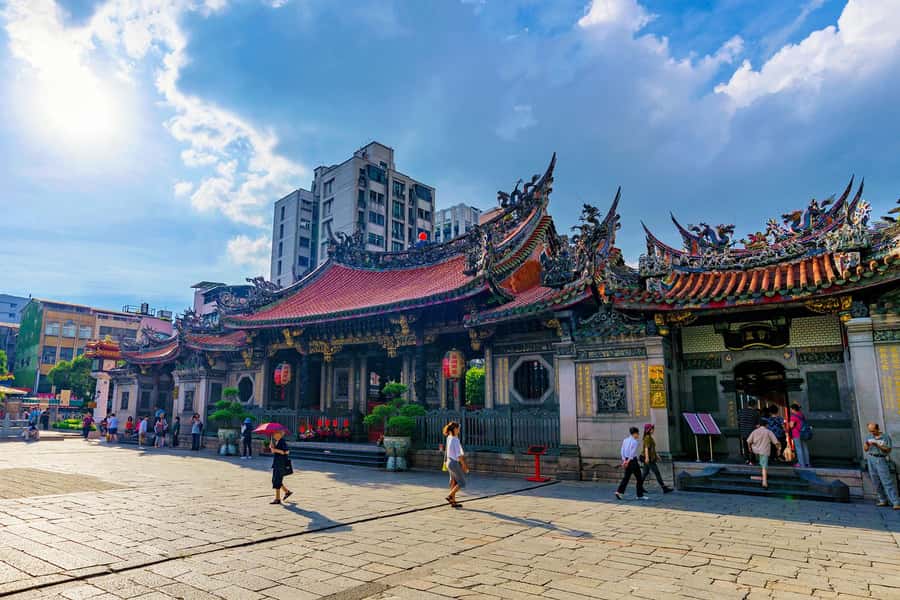 ️ ️ Keelung Shore Excursion 6-Hour Taipei City Tour - Ximending or Chiang Kai-shek Memorial Hall