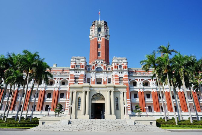Keelung Shore Excursion: Xiangshan Hiking & Classic Taipei Culture Private Tour - Private service, timing, and what to bring