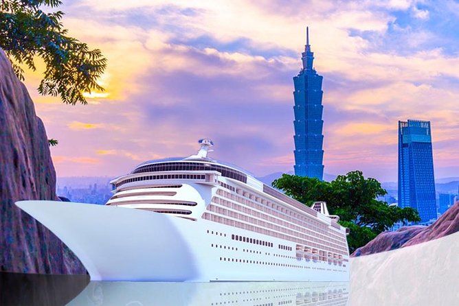 Keelung Shore Excursion: Xiangshan Hiking & Classic Taipei Culture Private Tour - Two hours inside the National Palace Museum