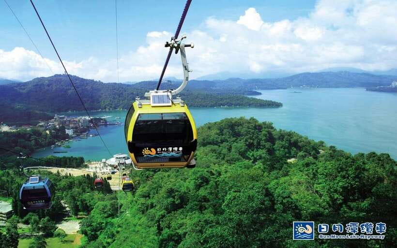 Nantou: Sun Moon Lake Combo - The Boat Ride Gives Your Legs a Break