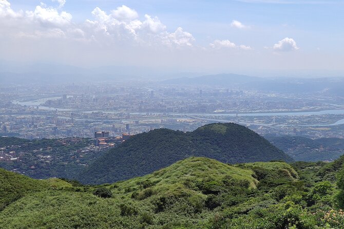 One Day Hike around Taipei's Yangmingshan National Park - Xiaoyoukeng’s fumaroles and sulfur crystals