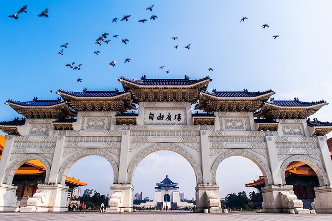 [private] 8-Hour Customize Your Amazing Private Taipei Day Tour - Elephant Mountain for a different Taipei view