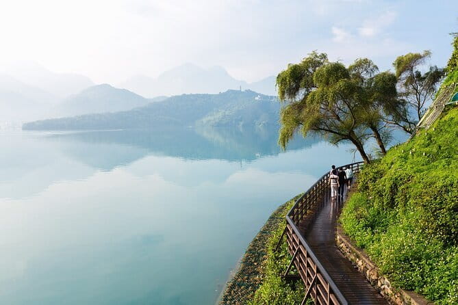 Private 9-Hour Sun Moon Lake Leisure Tour from Taichung (台中)! - Shuishe Wharf and the included boat ride