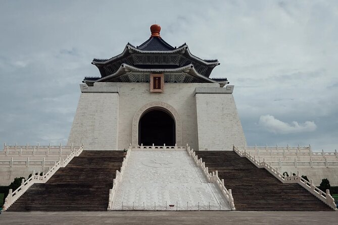 Private Cruise Tour from Keelung: Trip to Taipei - What $210 buys you