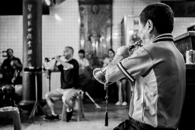 Private Keelung Cultural Walk: Markets, Streets & Local Life - Ren’ai Market, where daily life takes over