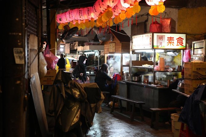 Private Keelung Cultural Walk: Markets, Streets & Local Life - Walking conditions, rain, and practical planning