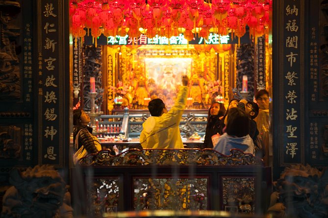 Private Keelung Cultural Walk: Markets, Streets & Local Life - Starting at Chenghuang Temple and the Nanguan music hall