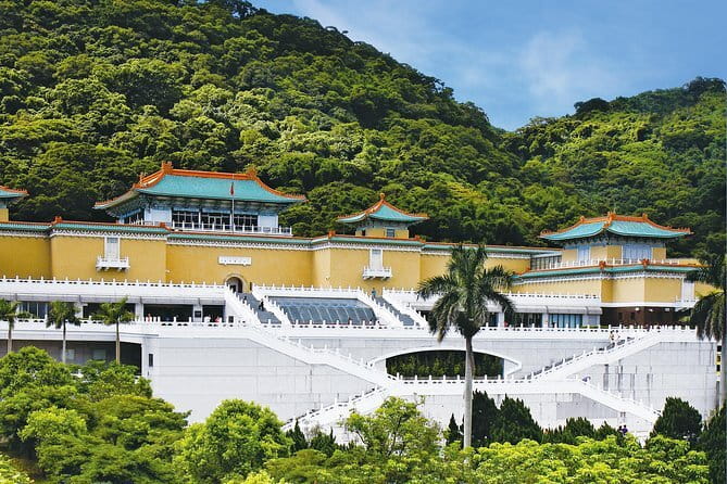 Private Keelung Food Tour with Local Markets & Tastings - Is $300 a fair price?