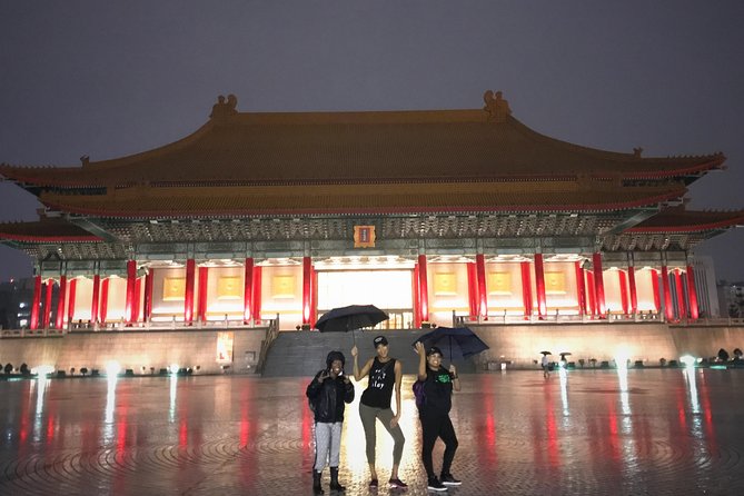 Private Night Tour of Taipei - Chiang Kai-Shek Memorial Hall under lights