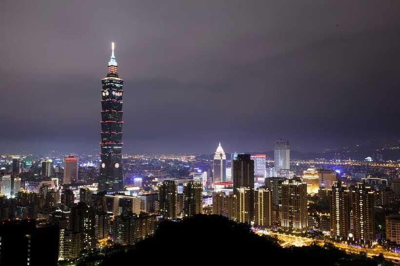 Private Night Tour: Taipei City Highlights - Liberty Square under Taipei’s night lighting