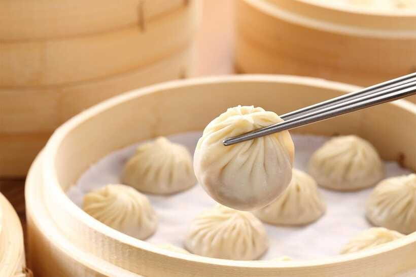 Private Taipei City Layover Tour from TPE Airport - Dihua Street and a taste of local Taipei