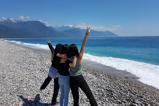 Private Taroko Gorge Day Tour from Hualien with Local Expert - Qixingtan Beach and the open Pacific