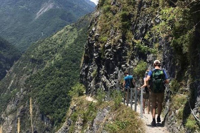 【Private】Taroko National Park (Pickup from Taipei/Yilan/Hualien) - Qixingtan Beach finishes the day