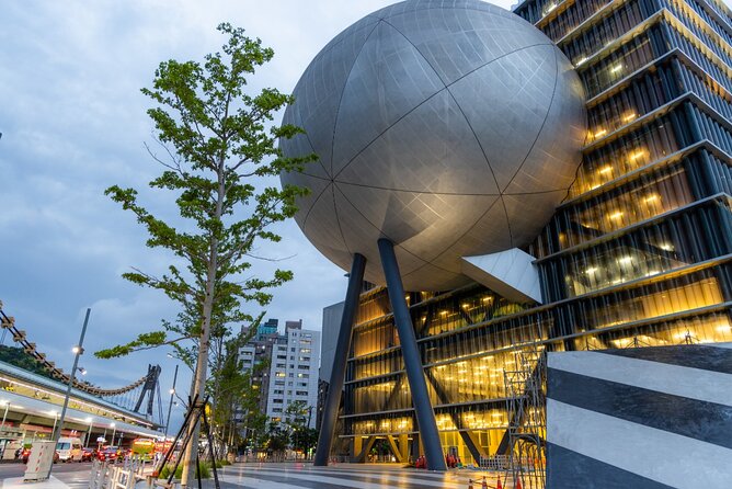 [Private Tour] Shilin Night Market Walking Tour With a Private Tour Guide (2-hr) - Beyond food: shops, games, and the temple
