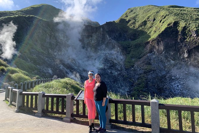 Private Yangmingshan Volcano Tour - Weather can turn the volcano tour into a different day
