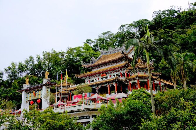Sip & Savor: Maokong Tea & Shenkeng Stinky Tofu Private Day Tour - Riding the Maokong Gondola above Taipei