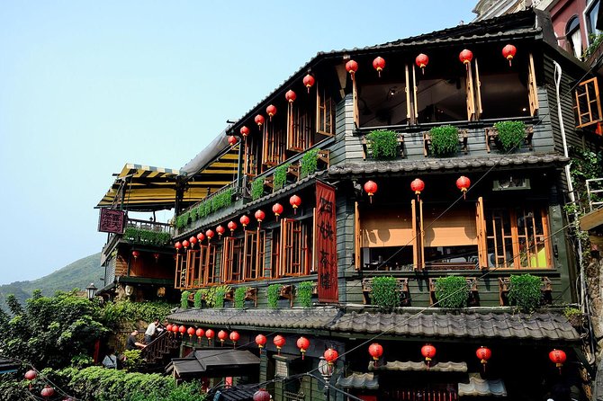 Small-Group Tour: Jiufen, Yehliu Geopark, and Shifen from Taipei - Golden Waterfall near Jinguashi