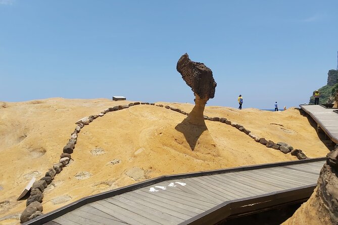 Small-Group: Yehliu, Jiufen & Pingxi Day Tour from Taipei - Why this north-coast day works