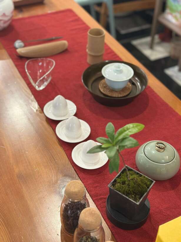 Tainan Culture Trip: Chinese Tea Ceremony_Oolong Tea - Tasting Oolong Tea in Tainan