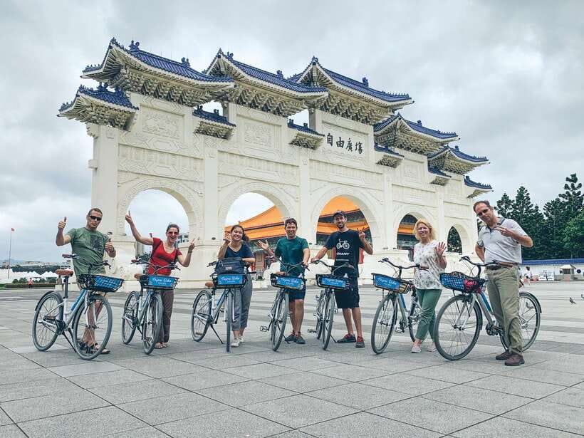 Taipei: 4-Hour Morning City Cycling Tour with Breakfast - Why cycling is a smart first look at Taipei