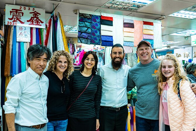 Taipei: Book A Private Local Host For 6 Hrs Customized Experience - Six hours on foot and underground