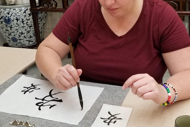 Taipei Calligraphy Workshop (DIY incl.) - Who should book this calligraphy experience?