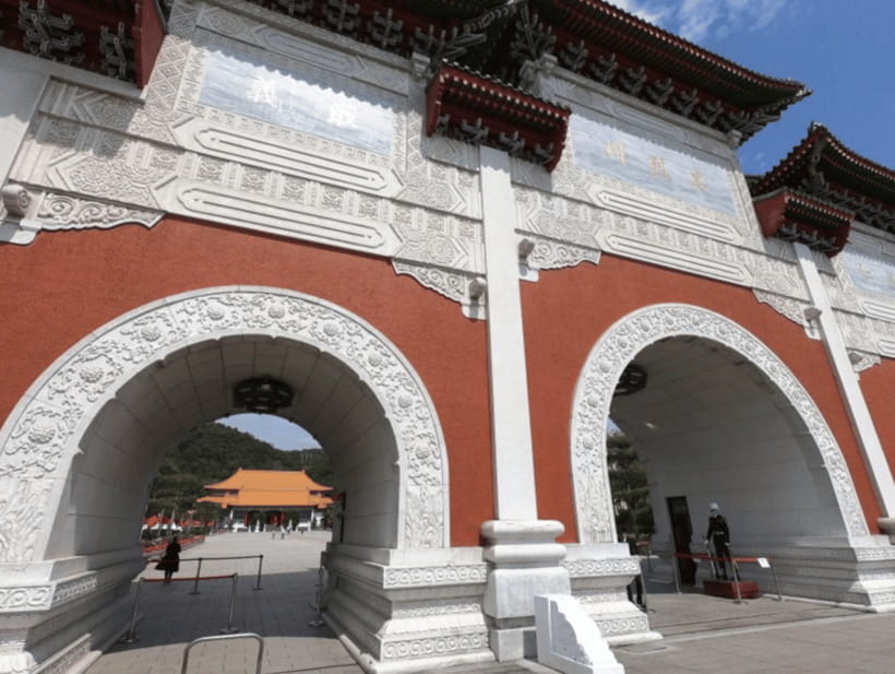 Taipei: City Highlights Private Sightseeing Tour with Guide - Key points at a glance