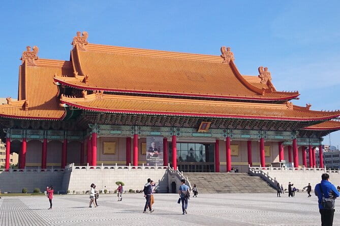 Taipei City to Taoyuan Airport Private Transfer - What the pickup process requires from you
